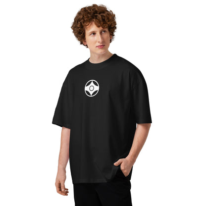 Person wearing a black t-shirt with 'kanku' logo